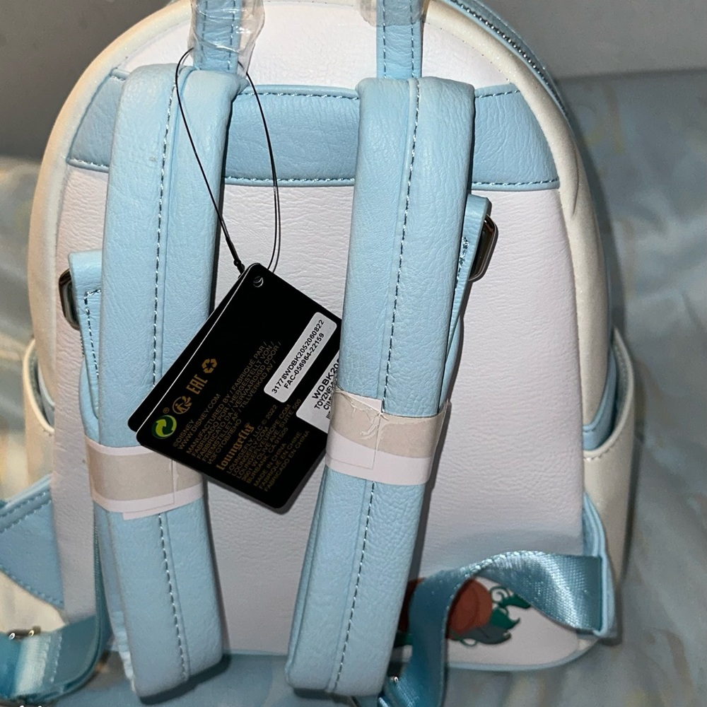 Loungefly - Picture 3 of 4